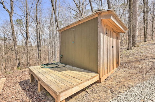 Photo 4 - Cozy Studio Cabin in Tallassee w/ Water View