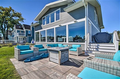 Photo 24 - Modern & Chic Waterfront Getaway in Mchenry