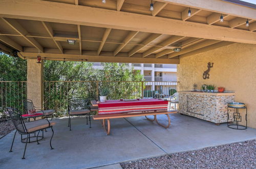 Foto 6 - Cozy Fountain Hills Condo w/ Mountain Views