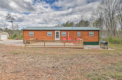 Foto 23 - Cozy Bidwell Cabin w/ Deck: Trail & Creek Access