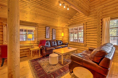 Photo 8 - Cozy Truckee Cabin w/ Sauna: 11 Mi to Sugar Bowl