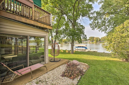 Photo 19 - Rock River Waterfront Cabin: Dock & Game Room