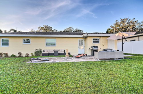 Foto 19 - Sunny Seminole Home w/ Gas Grill + Fire Pit