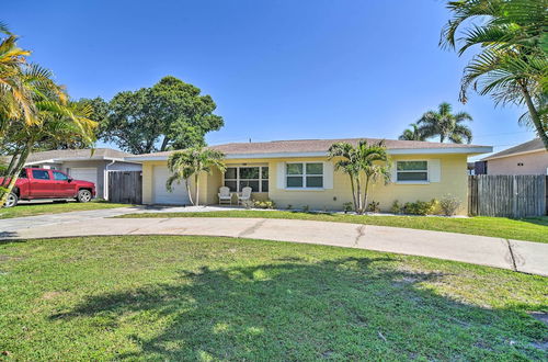 Photo 27 - Sunny Seminole Home w/ Gas Grill + Fire Pit