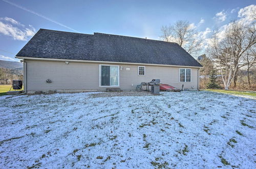 Photo 7 - Spacious Home Near Bromley Mountain Ski Resort