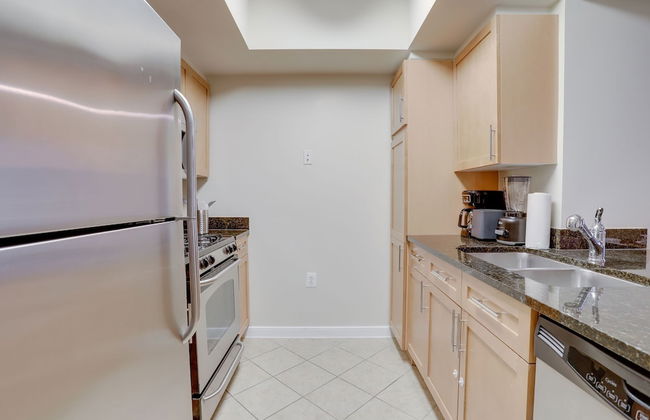 Great Business Condo at Pentagon City - Foto 20