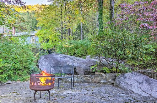 Foto 14 - Private & Cozy Chimney Rock Abode w/ Fire Pit