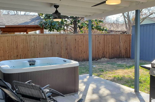 Photo 17 - Lovely Richardson Home w/ Hot Tub Near Dallas