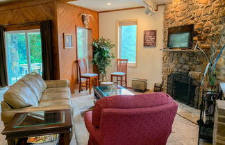 Photo 2 - Hot Springs Vacation Rental Home on Lake Hamilton