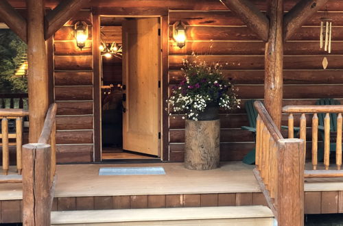 Photo 6 - Exquisite Mccall Log Cabin - Walk to Payette Lake