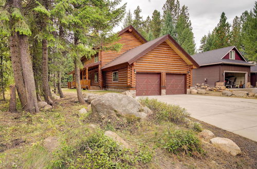 Photo 18 - Exquisite Mccall Log Cabin - Walk to Payette Lake