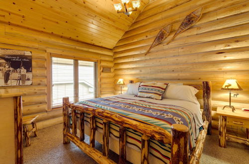 Photo 21 - Exquisite Mccall Log Cabin - Walk to Payette Lake