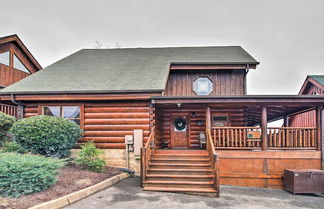 Photo 1 - 'cubbies Cabin' w/ Hot Tub ~ 7 Mi to Dollywood