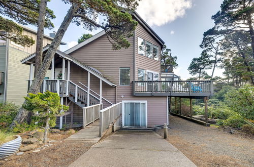 Photo 25 - Coastal Tillamook Vacation Rental: Ocean Views