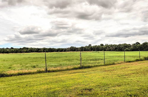 Foto 24 - Carmine Cottage w/ Porch on Beautiful 60-acre Farm