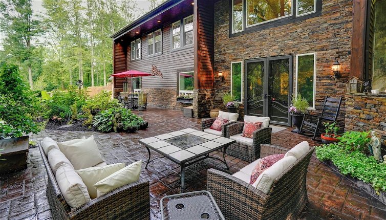Photo 1 - Large Family Home w/ Patios, Gas Grill + Fire Pit