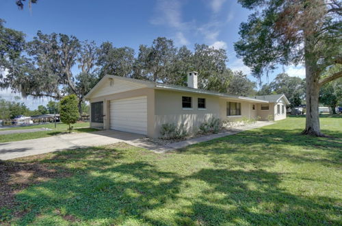 Foto 13 - Bright & Spacious Tavares Home w/ Boat Dock