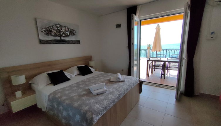 Photo 1 - A1 Beachfront apt With big Terrace and sea View