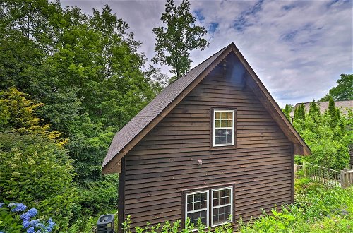 Foto 5 - Cozy Boone Cabin w/ Deck: Close to Downtown
