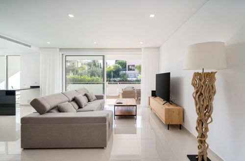 Photo 8 - Polished Lagos Holiday Apartment by Ideal Homes