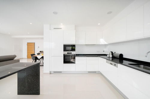 Photo 7 - Polished Lagos Holiday Apartment by Ideal Homes