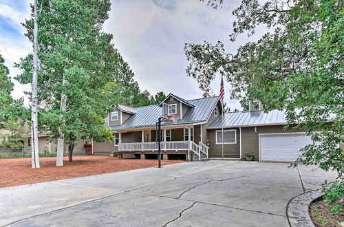 Photo 14 - Lakeside Home W/game Room, Yard, Deck & Fireplace