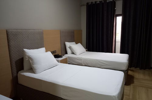 Photo 3 - Acacus Hotel