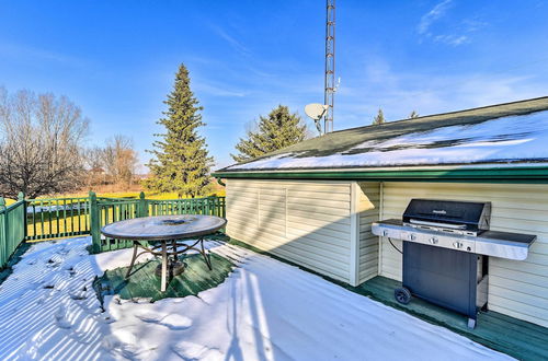 Photo 2 - Cozy Cass City Retreat w/ Spacious Deck