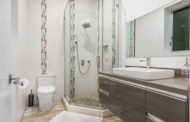 Sunset Heights - Elegant Modern Villa With Beautiful Views in the Hills - Foto 17