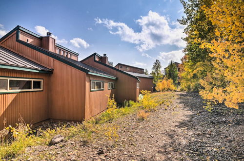 Photo 3 - Cozy Studio w/ Fireplace ~ 1 Mi to Ski Resort