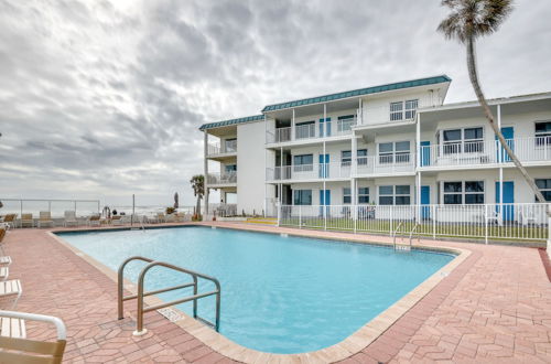 Photo 6 - Daytona Beach Studio w/ Private Lanai 1 Mi to Pier