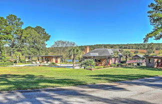 Photo 2 - 'cottage by the Pond' on Gorgeous Expansive Estate