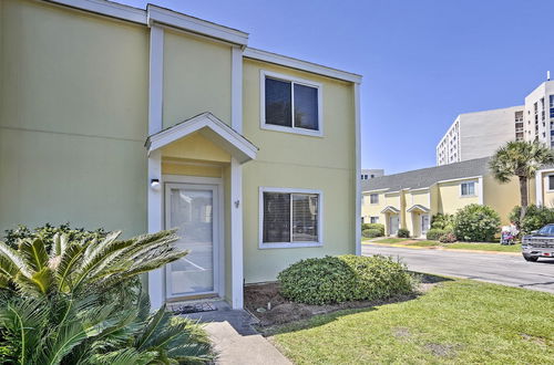 Photo 23 - Destin Townhome With Beach Access & 2 Pools