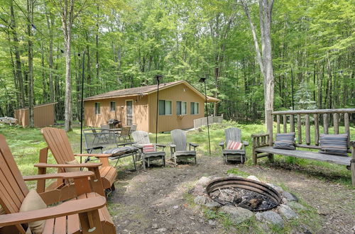 Foto 37 - Secluded Farwell Cabin w/ Fire Pit & Gas Grill