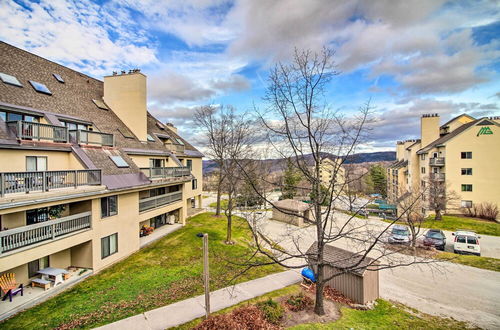 Photo 21 - Cozy Condo w/ Community Pool, Walk to Slopes