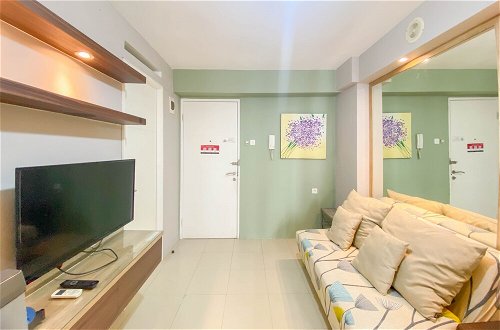 Photo 12 - Best Strategic 2Br Apartment At Bassura City