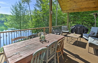 Foto 2 - Quiet Adirondack Cabin on Private Lake