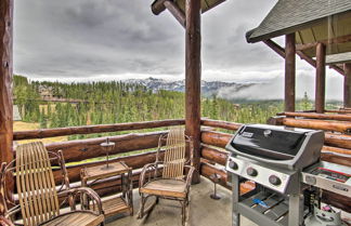 Photo 1 - Ski-in/ski-out Condo w/ Hot Tub & Mtn Views