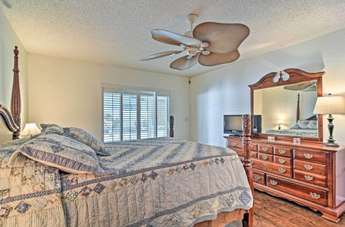 Photo 5 - Sunny Seminole Home W/pool, 4 Miles to Beach