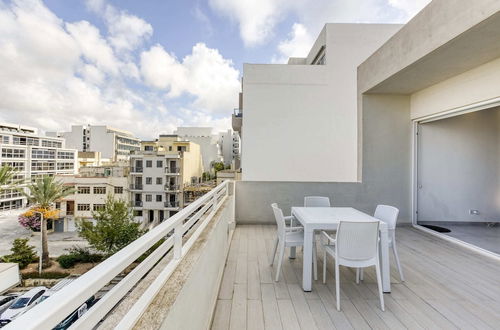 Photo 33 - Gzira Penthouse - Hosted by Sweetstay