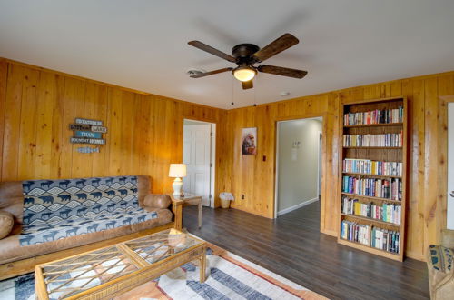 Photo 12 - Dandridge Vacation Rental w/ Fishing Pier & Grill