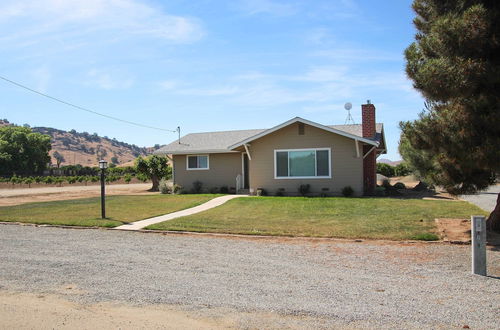 Photo 9 - Sierra Nevada Mountain Retreat, Set on Citrus Farm