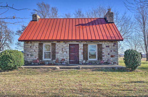 Foto 1 - Historic Farmhouse on 7 Acres w/ Stellar View