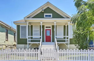 Photo 1 - Galveston Victorian - Walk to the Strand & Beach