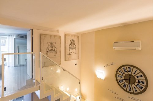 Photo 12 - Cool Flat at Via dei Mille by Napoliapartments