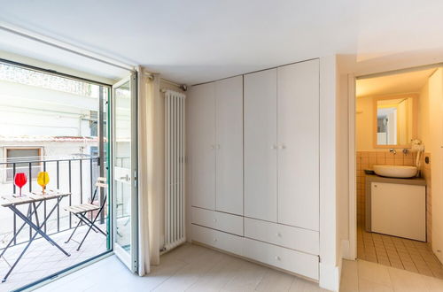 Photo 23 - Cool Flat at Via dei Mille by Napoliapartments