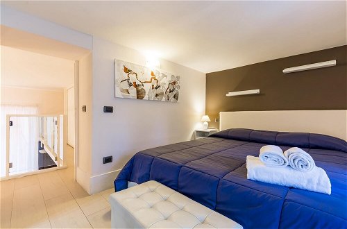 Photo 11 - Cool Flat at Via dei Mille by Napoliapartments