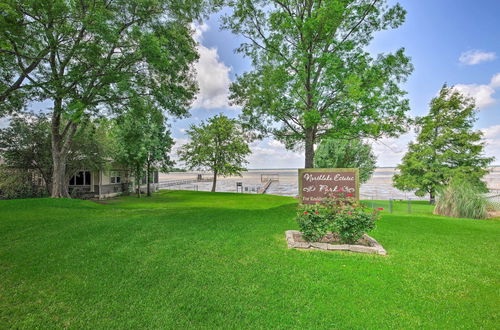 Foto 11 - Texas Home w/ Deck, Walk to Cedar Creek Reservoir