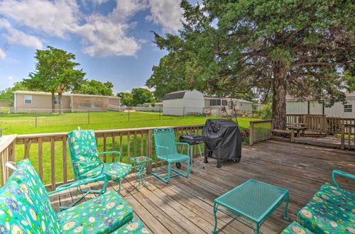 Photo 19 - Texas Home w/ Deck, Walk to Cedar Creek Reservoir