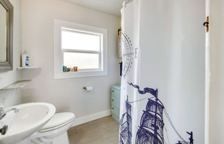 Photo 2 - Rockaway Beach Vacation Rental: Pets Welcome